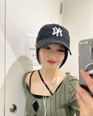Rinne Yoshida Instagram - 実は右にえくぼあるんだよ
左はないのだよ
