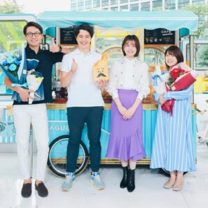 Risa Ozaki Instagram - 本日、4年間担当させて頂いたバゲットを卒業しました！

2018年の10月から今日まで、途中で青木源太さんから同期の平松へのMC交代などの変化もありましたが、どの時期を切り取ってもいつも笑っているような日々を過ごさせて頂きました☺️

ハッピーな出来事を中心に、旬の美味しいグルメの情報などをお届けして、視聴者の方と気持ちを共有出来る午前中が大好きでした！
この4年間、一度でも観て下さった皆様、出演して下さった出演者の皆様、本当にありがとうございました😌

10月からは産休を頂き、マイペースに出産準備を進めていく予定です。会える今のうちに、と、わざわざ会いに来てくれたアナウンス部の仲間たち、写真を撮っていない方々からも、温かい言葉を沢山かけてもらいました🍀

昨日は気持ちが落ち着かなくて眠りが浅かったので、今夜はぐっすり眠ろうと思います🌷

.
#バゲット　#4年間ありがとうございました　#番組は続きます！
#平松修造　#宮崎由衣子　#小髙茉緒　#澁谷善ヘイゼル　#鈴江奈々　#山本紘之　#山﨑誠　#北脇太基　#忽滑谷こころ　#石川みなみ　#岩本乃蒼　#笹崎里菜　#あ！　#平松誕生日おめでとう🎂