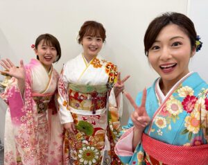 Risa Ozaki Instagram - 明日、9日（日）17:30より
笑点女性アナウンサー大喜利です！
今回はなんと初めて好楽師匠とペアを組ませて頂いたので、ピンク色のお着物でした👘✨

師匠方との久しぶりの大喜利、
笑いすぎてお腹が痛くなるほど幸せな時間でした。
ぜひ楽しんで頂けると嬉しいです！！

.
#笑点 #女性アナウンサー大喜利
#水卜麻美　#尾崎里紗　#滝菜月
#市來玲奈　#岩田絵里奈