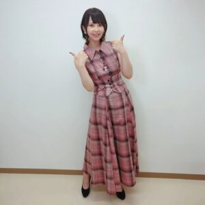 Risa Taneda Instagram - ✨🎥🎬

「アイドルマスター　ミリオンライブ！」
ついに、第１幕の劇場先行上映が始まりましたね！
今回、この５人で舞台挨拶をさせていただきました✨

皆さんはもう先行上映、見てくれましたか？

色々な想いを胸に、
劇場に足を運んでくださっていると思いますが
まずはまっさらな気持ちで！純粋に楽しんでいただけたら嬉しいです！

TVアニメでも見れちゃうけど、
やっぱり映画館の音響でも楽しみたいから
私もこれから何度も劇場に足を運ぼうと思います♡

初見ではあのシーンで泣いたけど、
２回目以降はまた違うところで泣いちゃうかも…？
もう第二幕が待ちきれないよー！😭

アイドルたちの輝きをお見逃しなく！！

#山崎はるか
#田所あずさ
#中村温姫
#諏訪彩花
#種田梨沙
#アイドルマスター
#ミリオンライブ