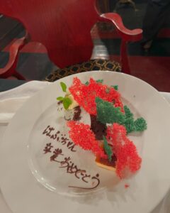 Risa Watanabe Instagram - はぶちゃんおめでと♥️♥️ゆうかもおめでとう🎠