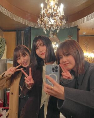 Risa Watanabe Instagram - はぶちゃんおめでと♥️♥️ゆうかもおめでとう🎠