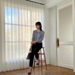 Risa Watanabe Instagram - 春に引き続き、AOKIさんのアイテムを使ってコーディネートを考案させていただきました☺️ 「大人レトロ」というテーマで、今回はお仕事コーデだけではなく、お仕事終わりのおでかけやデートにぴったりなオフコーデも考えてみました 秋っぽい色味のアイテムを使ってレイヤードしてみたり、セットアップを着回ししてみたので是非参考にしてみてください🤎 アイテムやコーデの詳細はAOKI公式ホームページに掲載されています！ MERYの公式Instagramでもコーデやリール動画が公開されているのでチェックよろしくお願いします🌹 @aoki_official2016 @mery.jp #PR #AOKI #MERY #MERY_PR