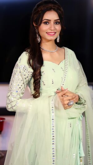 Rishikaa Singh Chandel Instagram - Chain Mera Kisne Liya !!
:
:
Outfit- @ethnicplus.in 
Hair -  @dearsapna43 
:
:
#rishikasinghchandel #styleinspo #reels #reelsinstagram #song #explore #traditional