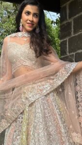Rishikka Bali Instagram - Can’t get over this hairstyle n outfit ❤️ 💛🧡🩵💙💜

#instagood #shoot #outdoors #love #itgirlstyle #bossgirl 
👑 

Styling by @the_style_stories
Hair n makeup by @makeup_by_shrishti
 Brand - @nostringscouture