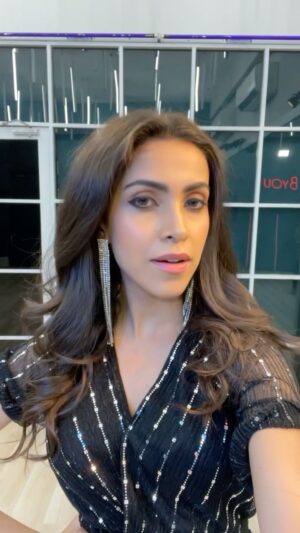 Rishikka Bali Instagram - Being Filmy 🤪

•
•
•

#reelkrofeelkro #followthetrend #reel #reelsinstagram #reelsinstagram😍 #ree #new #newpost #newmusic #trendingsongs #trendingreels #trendingnow #explore #explorepage✨ #explorepage #explorar #reddress #highfashion #womenfashion #igers #igdaily #igfashion #sundayfunday #fridayvibes
