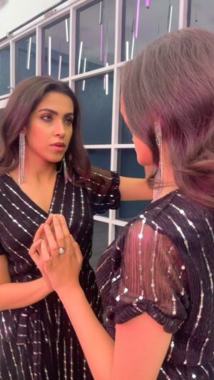 Rishikka Bali Instagram - But you know I stay !! 🧏🏻‍♀️

Stylist @rimadidthat 
Outfit @houseofreeofficial 
Jew @goldenbyree 
Muah @makeupbynainaa 
PR @mediatribein
Studio @byou.in 

#bitches #trendingreels #trendingreel #reelitfeelit #réel #reelsvideo #reelkarofeelkaro #reelkrofeelkro #reeloftheday #explore #explorepage✨ #foryoupage #pageantqueen #shimmy #blackgirlmagic #blackexcellence #blackdresses #curlyhair #silverrings #longearrings #newnude #newnew #reellovers❤️ #videokocak #videostaredit #bitche