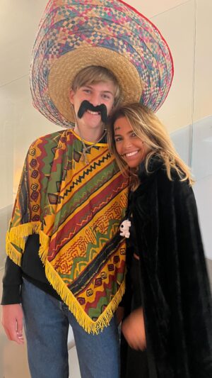 Rita Andrade Instagram - I love you always forever #halloween23 ❤️