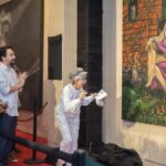 Rita Moreno Instagram - ¡Estás imágenes hablan por si solas! 🥹 Nuestra Rita Moreno se emocionó cuando vio la sorpresa que le teníamos junto a la Familia Miranda, “Rita” creada por Éktor Rivera, plasma la vida y trayectoria de la inigualable artista puertorriqueña. El público de #WestSideStoryPR será el primero en disfrutar de esta hermosa obra de arte. West Side Story desde el 9 de febrero en el Bellas Artes de Santurce. #WestSideStory #RitaMoreno #Rita #Art #Broadway @theritamoreno @ektorrivera @ektorrivera_art