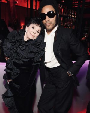 Rita Moreno Instagram - I’m still so tickled that I met @lennykravitz…

Thanks for the photo @kevinmazur / @gettyentertainment 
#vanityfair