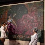 Rita Moreno Instagram - ¡Estás imágenes hablan por si solas! 🥹 Nuestra Rita Moreno se emocionó cuando vio la sorpresa que le teníamos junto a la Familia Miranda, “Rita” creada por Éktor Rivera, plasma la vida y trayectoria de la inigualable artista puertorriqueña. El público de #WestSideStoryPR será el primero en disfrutar de esta hermosa obra de arte. West Side Story desde el 9 de febrero en el Bellas Artes de Santurce. #WestSideStory #RitaMoreno #Rita #Art #Broadway @theritamoreno @ektorrivera @ektorrivera_art