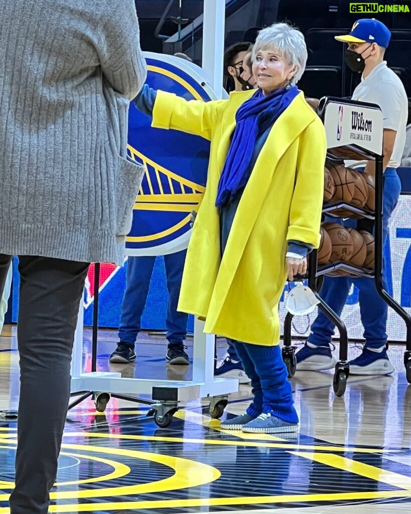 Rita Moreno Instagram - Had a blast rooting on my @warriors with Nandy and David last night - They even let me ring the bell too...My inner 10 year-old-self was released!!! Hey Warriors, you know where to find me, I want to do that again!!! Nice to meet you @mcuban!!