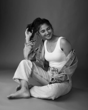 Ritika Nayak Instagram - 🫠🫠🫠

📸- @rachitarora_
