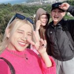 Riva Chang Instagram - 不好意思，前面那位 #紅龜粿 到底誰才是女藝人？ 後面的靈異大哥，站在你前面充滿黑影好可怕！ 還好我已經過完爐了！！