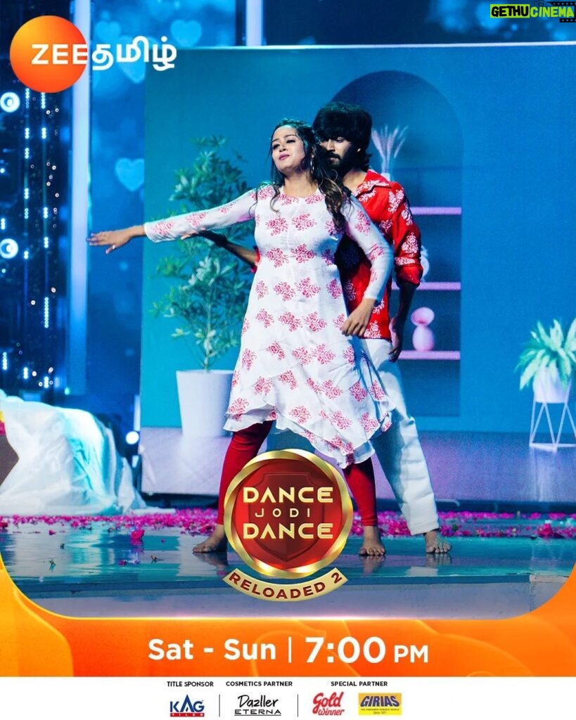 Riya Vishwanathan Instagram - ❤️❤️❤️ This Week on Dance Jodi Dance Reloaded 2 | Tribute to Deva Round | Sat and Sun 7PM. #DanceJodiDanceReloaded2 #DanceJodiDance #DJD #Guru #RiyaVishwanathan #ZeeTamil