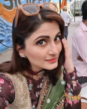 Riyanka Chanda Instagram - Sushma ka 1st look 😍
Dekhte rahiye Anokha Bandhan shaam 7 baje sirf Dangal TV par

#dangaltv #anokhabandhan #padmavatiproduction