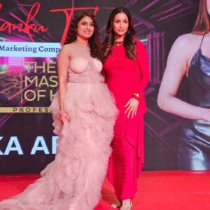 Riyanka Chanda Instagram - The Dabangg Si Munni
Bollywood Ki Anarkali
The Chaiyya Chaiyya Girl
The Jennifer Lopez of India
Why are u sooo pretty @malaikaaroraofficial 😍😍

Celebrity Managed by @birenbagadia_official
Outfit @ashfaqueahmaddesignstudio 
Makeup @saritamakeover2022 
Hair @iamshabbirshah

#malaika #malaikaarora #malaikaarorakhan