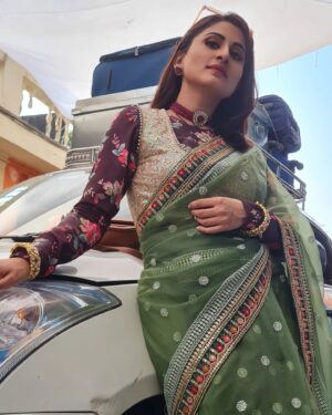 Riyanka Chanda Instagram - Sushma ka 1st look 😍
Dekhte rahiye Anokha Bandhan shaam 7 baje sirf Dangal TV par

#dangaltv #anokhabandhan #padmavatiproduction