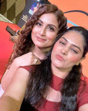 Riyanka Chanda Instagram - Such A lovely Personality,Great Actress & Anchor @iriyankachanda ❣️🥰
.
.
THANKFUL TO MEET YOU 😘✨
.
.
#post #newpost #makeup #actress 
#trend #followforfollowback #garima_tiwari 
#explore #newcollection #viral #view