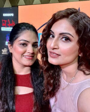 Riyanka Chanda Instagram - Such A lovely Personality,Great Actress & Anchor @iriyankachanda ❣️🥰
.
.
THANKFUL TO MEET YOU 😘✨
.
.
#post #newpost #makeup #actress 
#trend #followforfollowback #garima_tiwari 
#explore #newcollection #viral #view
