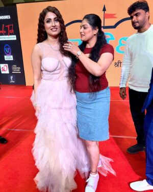 Riyanka Chanda Instagram - Such A lovely Personality,Great Actress & Anchor @iriyankachanda ❣️🥰
.
.
THANKFUL TO MEET YOU 😘✨
.
.
#post #newpost #makeup #actress 
#trend #followforfollowback #garima_tiwari 
#explore #newcollection #viral #view