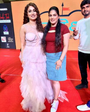 Riyanka Chanda Instagram - Such A lovely Personality,Great Actress & Anchor @iriyankachanda ❣️🥰
.
.
THANKFUL TO MEET YOU 😘✨
.
.
#post #newpost #makeup #actress 
#trend #followforfollowback #garima_tiwari 
#explore #newcollection #viral #view