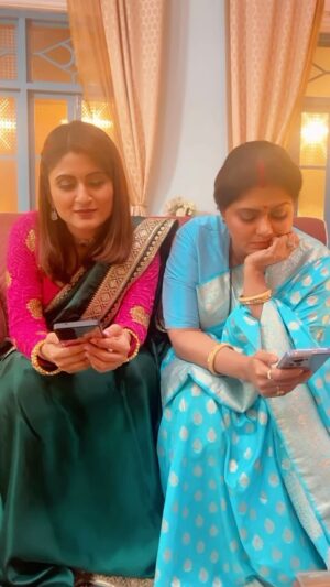 Riyanka Chanda Instagram - Tag someone who laughs so loud at the smallest joke???😂😂 
P..S this is real me🙈🙈
.
.
.
#instagood#instadaily#instareels#reelitfeelit#reelkarofeelkaro#onset#anokhabandhan#fun#dangaltvchannel