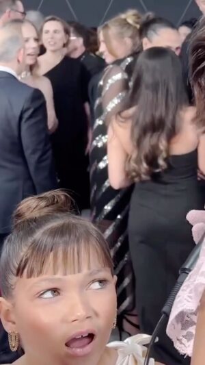 Robin Thede Instagram - Turns out my niece did NOT approve of my answer to the last question...wait for it 🤣