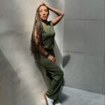 Robin Thede Instagram - What am I supposed to do?! When the light hits, it hits!