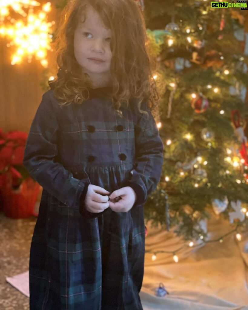 Robin Tunney Instagram - @underastarcollections made Colette’s holiday sartorial. I love their clothes!!!!