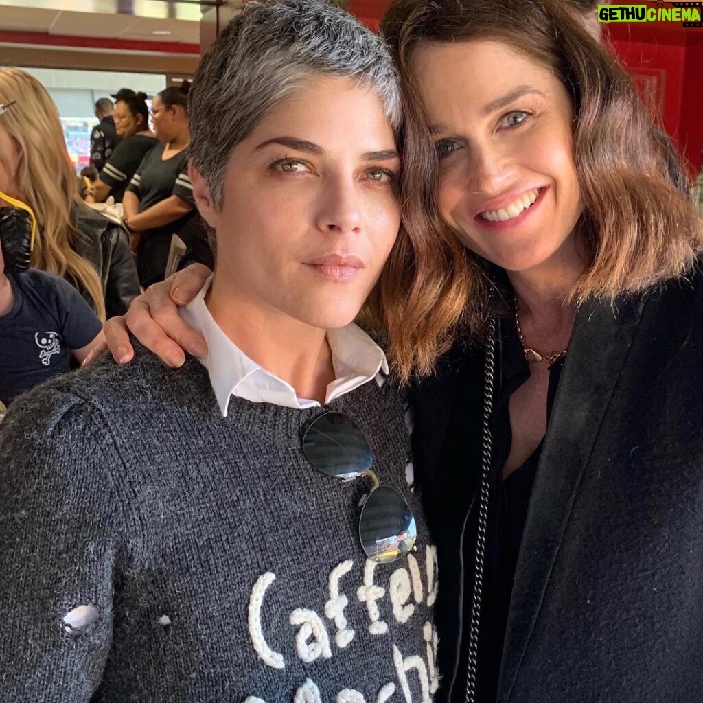 Robin Tunney Instagram - Look who I was lucky enough to run into @monsterjam earning cool mom points! @selmablair has always been the generous and kind face you want to run into whenever you can. She is a girls girl who has always managed to leave me feeling better after seeing her. You are beautiful, brave, and funnier than ever. @arthursaint is one lucky kid.