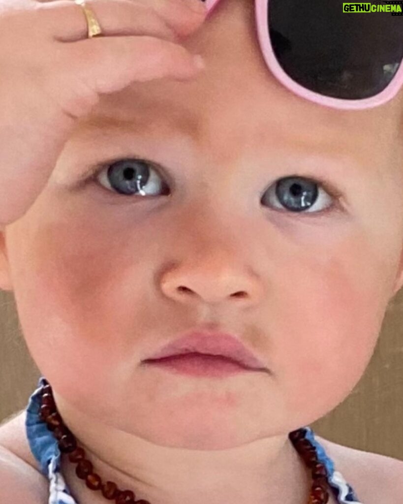 Robin Tunney Instagram - Attitude already.