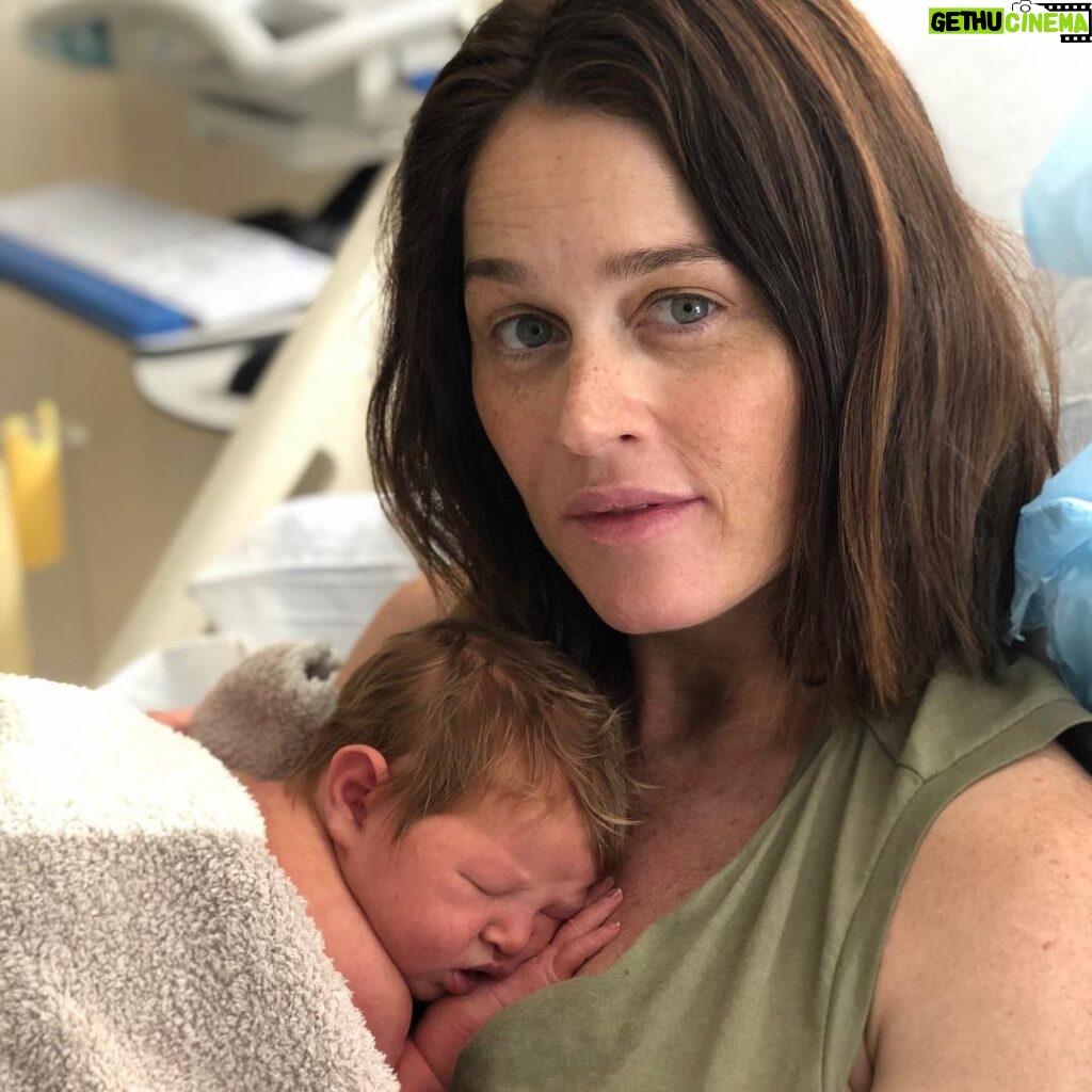 Robin Tunney Instagram - If you don’t want to look at pictures of the baby you should mute me right now because this is pretty much all I’m doing. #mommingit #postpardum I’m delirious.