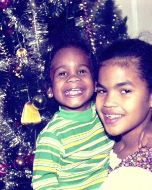 Robinne Lee Instagram - Happy Birthday, Gaily. 
Not a day goes by when you are not in my thoughts. And in my heart. 
Love you. Always. 
🤍
