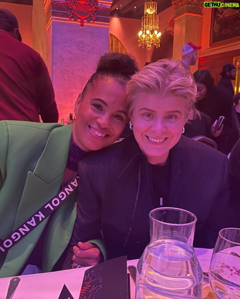 Robyn Instagram - First time in the audience singing Dancing On My Own. The honorary award from the Swedish Music Publishers organisation and the beautiful Neneh Cherry was there to hand it over to me. Im very grateful. Styled by @_nicowalker_ Hair by @fbjstockholm Make up by @kkullenbergmakeuphair