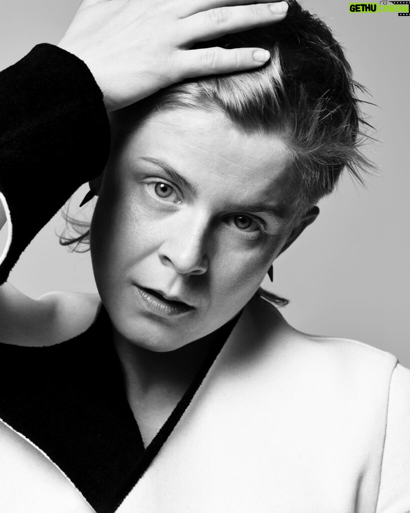 Robyn Instagram - 7 yrs @the_gentlewoman Photo by @lizcollinsphotographer