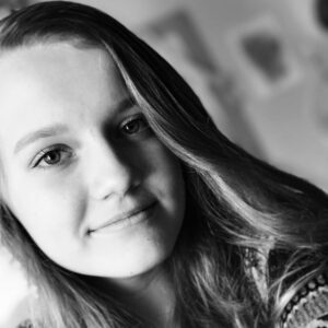Robyn Brown Instagram - My sweet girl Breanna just turned 14.  She was my baby for several years and was such a momma’s girl.  She has the voice of an angel, has natural talent on the piano, and is super smart.  She is shy, quiet and kind until someone she loves is getting picked on then she is so fierce.  She is amazing listener and writer.  Her writing draws me in and transports to me to another world.  She is a wonderful daughter and sister.  Sometimes I am awestruck that someone so special is my child.  I feel so blessed.  #ilovebeingamommy #awonderful2018
#cantbelievesheismine