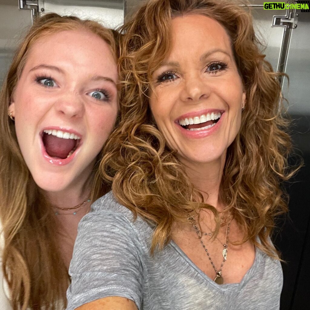 Robyn Lively Instagram - My angel daughter… are you really 18?! No one prepared me for this part of life. I blinked my eyes and you’re grown… I love you Kate, with my entire being I love you. I can’t wait to see all the incredible things you do with your life! You are my partner in all the crimes. My best girl buddy in the whole world! You have the best taste in music, the most infectious, joyful laugh, you make the best cookies I’ve ever had in my life, you have the MOST adventurous spirit, and you’re one of the COOLEST humans on planet earth! I really couldn’t love you more if my life depended on it. I am SO proud of you Cakey and I’m completely obsessed with you. Get used to it. Happy Birthday tiny mouse! 🥳💖