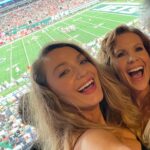 Robyn Lively Instagram - A few epic moments from 2023! Excited for the year ahead! HNY friends! ❤️