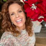 Robyn Lively Instagram – HAPPY HOLIDAYYYS! I’m dyiiing over my BH Balsam Fir tree LED and all the decorations from @balsamhill! I highly recommend u check out their huge SALE!! You can go straight to the items I have directly from the links in my stories! Their stuff is absolutely GORGEOUS!! Con amore siempre! 🎄❤️

Use code Robyn50off of $300 or more!

#balsamhill #balsamhillpartner #bhbalsamfir