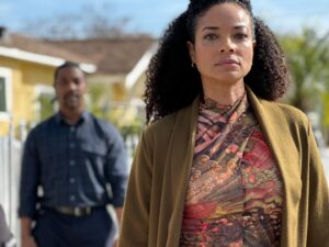 Rochelle Aytes Instagram - Happy Friday! 2 Hours of S.W.A.T TONIGHT! 🔥🔥 @swatcbs #Swat @cbstv