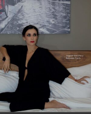 Rocío Verdejo Instagram - Revista @residentesdelsur Kimono @amorandrosas 📷 @fotorodrigomoreno