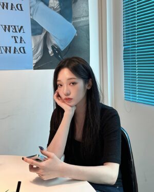 Roh Ji-sun Instagram - 🩵