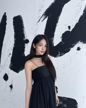 Roh Ji-sun Instagram - Unlock My World
2023.06.05 6PM(KST)