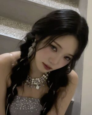 Roh Ji-sun Instagram - 2023 안녕 2024 안녕