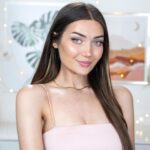 Roksana Janiszewska Instagram - Ad What would you say to your younger self? 🤔 @itvxofficial ‘s new ‘Tell Me Everything’ really got me thinking about this question this week! I found myself reminiscing and cringing at situations in my life when I was 16, as I followed through the teenage struggles of the characters in the show. I just wish I could go back in time and tell myself it will all be ok and that school life doesn’t last forever. When you grow up, no one cares about the small things kids tease you for at school, or the teenage heartbreak you go through and think it’s the end of the world. 💔 Teenagehood can be very awkward but such an important part of your own character development! We’re all the main characters of our own life story after all. You guys can stream ITVX’s ‘Tell Me Everything’ now! It’s such a good show! 🥰