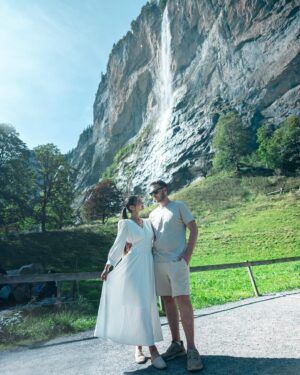 Roksana Janiszewska Instagram - Switzerland shenanigans continue… 🇨🇭🐮 Lauterbrunnen is a picturesque village set in a valley of 72 waterfalls. It’s truly a magical place that should be on your bucket list! 🥰 ps. Everyone was asking where this dress is from in my previous post! It’s from @sheinofficial @shein_gb 😍