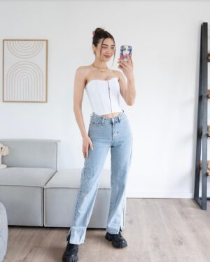 Roksana Janiszewska Instagram - New PLT spring clothing haul was hitting different 👌🏻 loving these light pastels for spring 2023! What are some fashion trends you guys are enjoying lately?