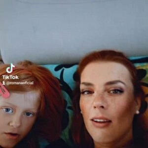Romana Instagram - Eu adorei este filtro, até estou a pensar em pintar o cabelo e tatuar sardas no rosto 😂🤪😍 Já o meu filho, acho que não achou muita piada 😂😂😂