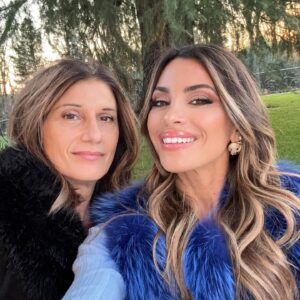 Romina Pierdomenico Instagram - Che sia una bellissima giornata anche per voi amici !Io weekend in compagnia della mamma💙